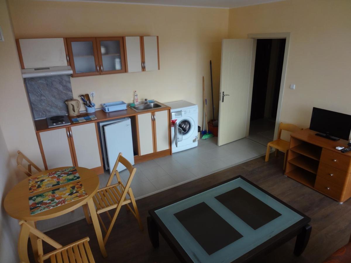 Apartment Lazur By The Sea Ravda ภายนอก รูปภาพ